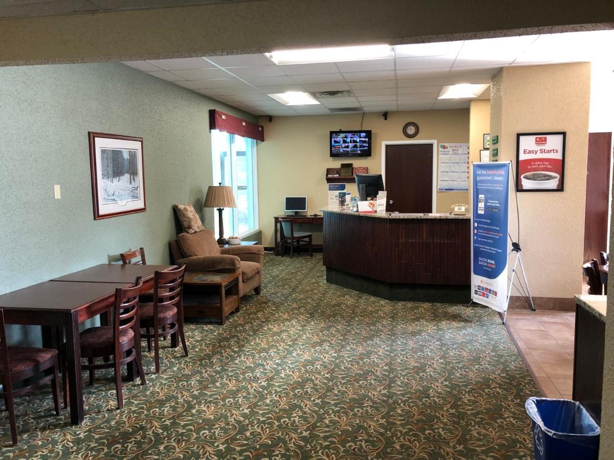 Econo Lodge Wisconsin Rapids Exterior foto